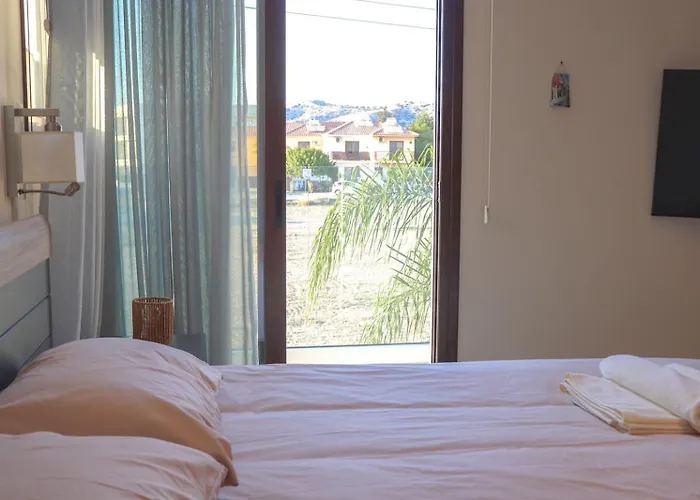 Marios Villa Larnaca