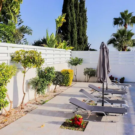 Marios Ларнака